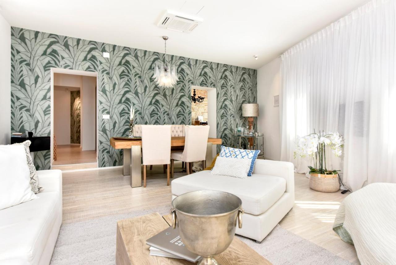 Luxury Apartment Sunce โรวีน ภายนอก รูปภาพ